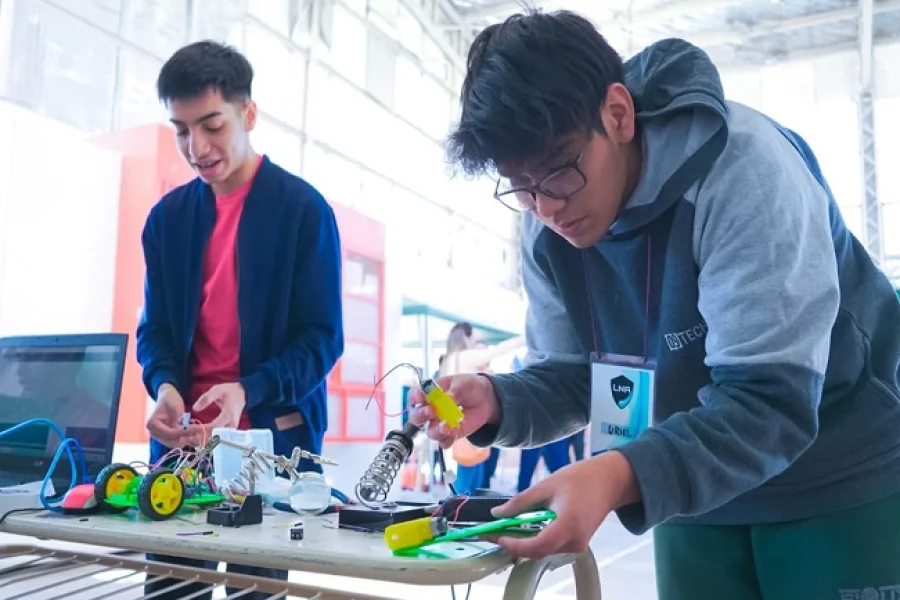 PRIMERA COMPETENCIA DE LA LIGA RIOJANA DE ROBOTICA